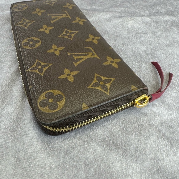 Louis Vuitton Monogram Clemence Zip Wallet - Picture 5 of 13